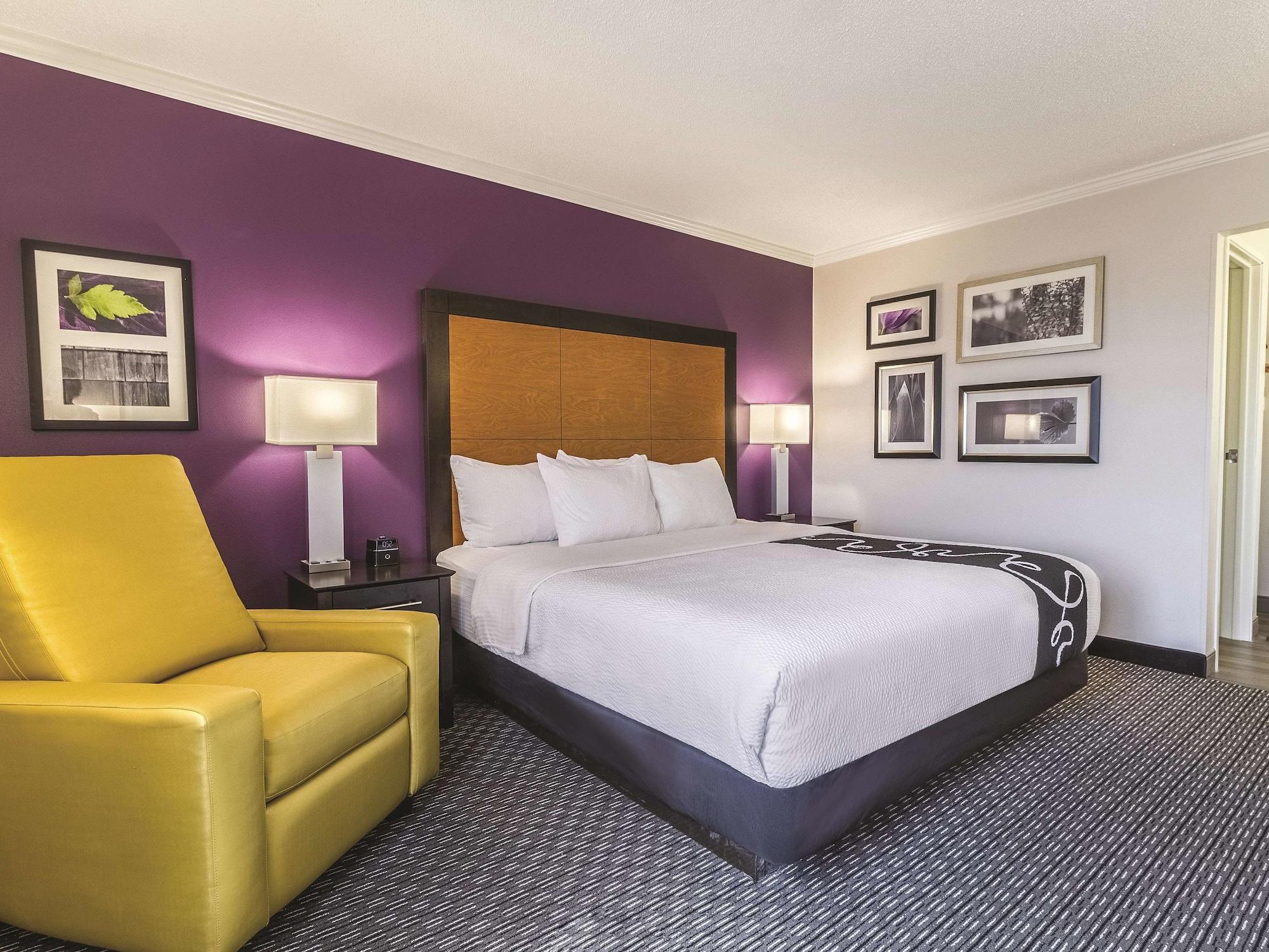 La Quinta By Wyndham Cleveland - Airport North Ξενοδοχείο Εξωτερικό φωτογραφία