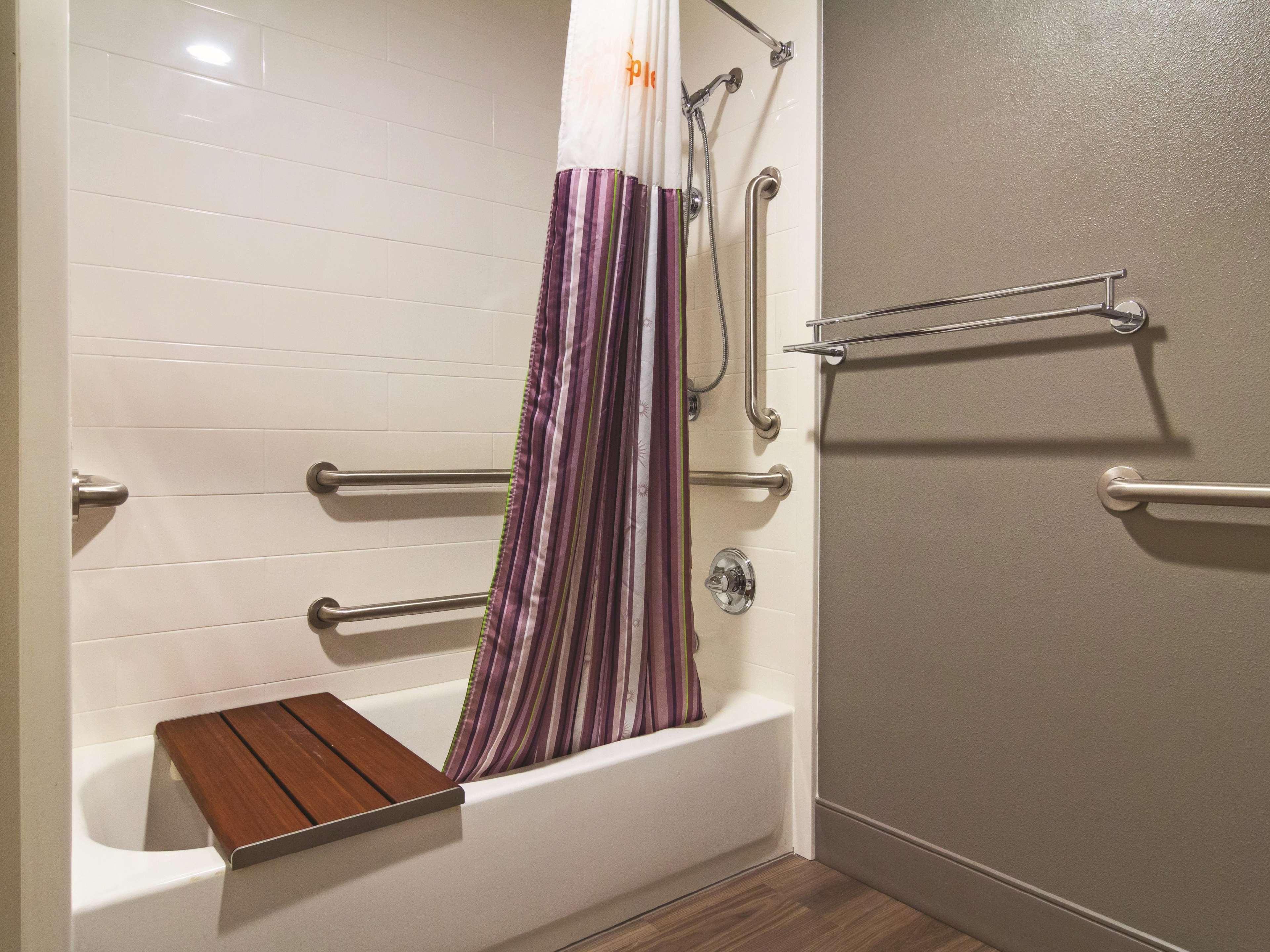 La Quinta By Wyndham Cleveland - Airport North Ξενοδοχείο Εξωτερικό φωτογραφία