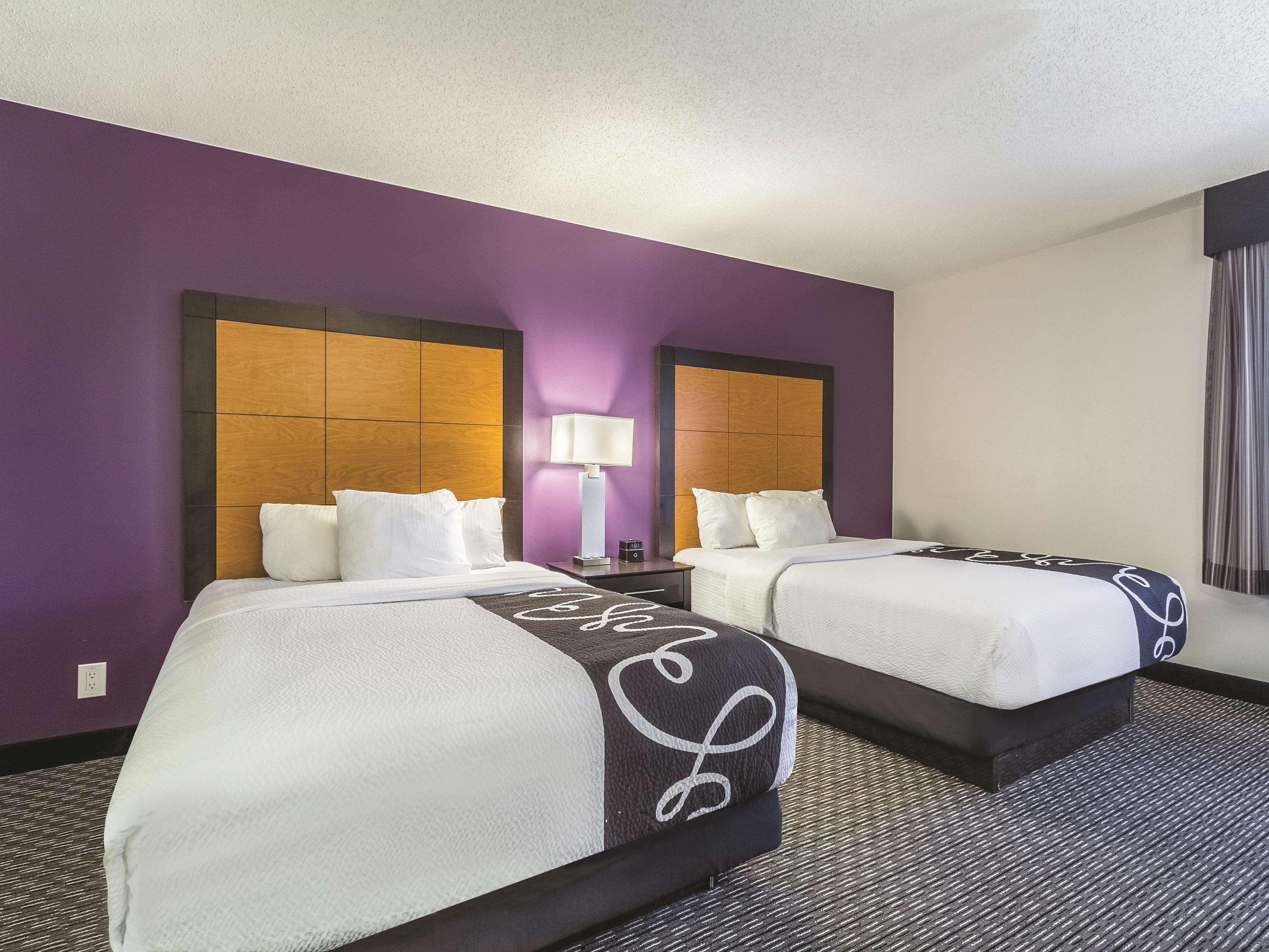 La Quinta By Wyndham Cleveland - Airport North Ξενοδοχείο Εξωτερικό φωτογραφία