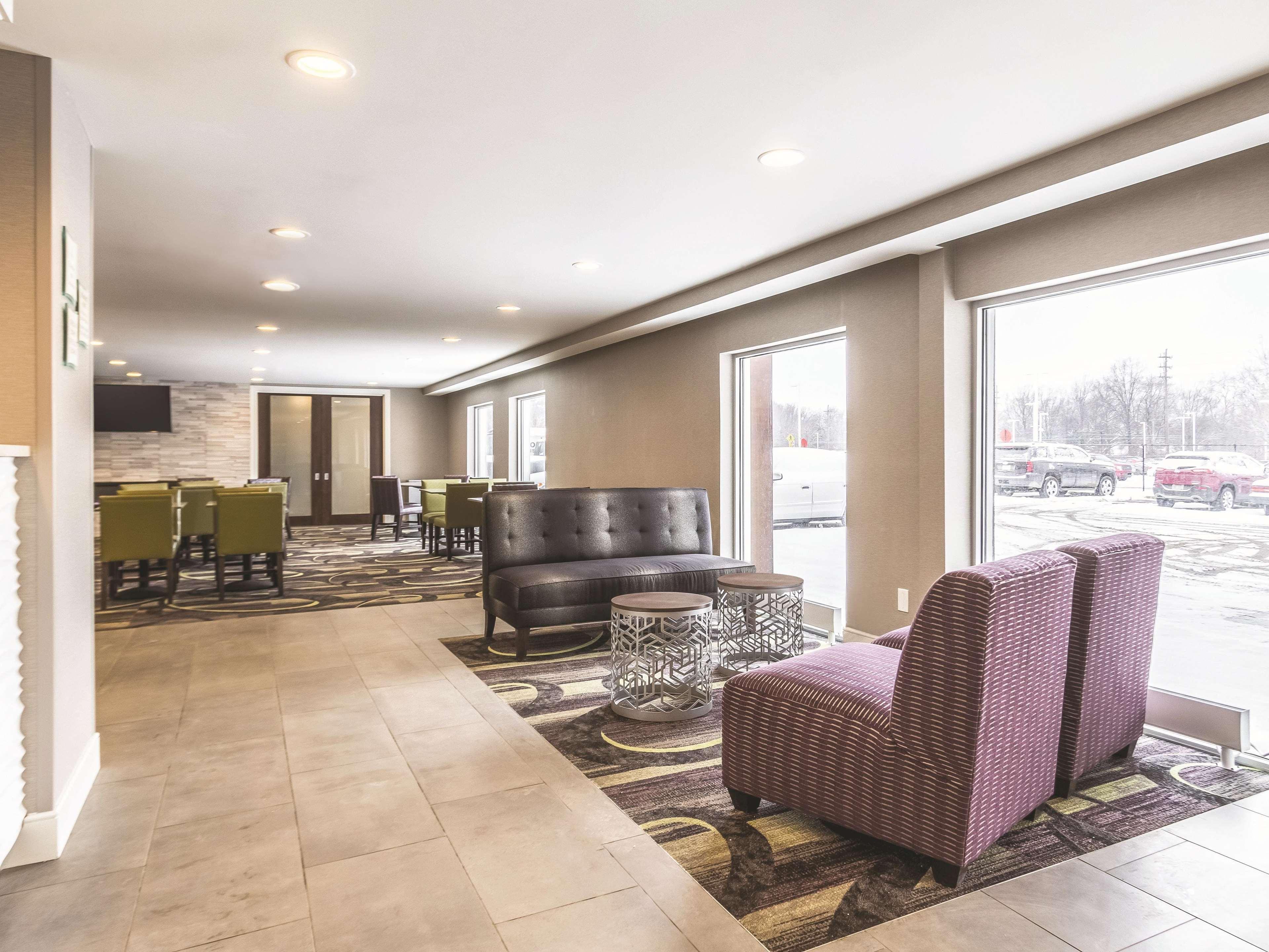 La Quinta By Wyndham Cleveland - Airport North Ξενοδοχείο Εξωτερικό φωτογραφία