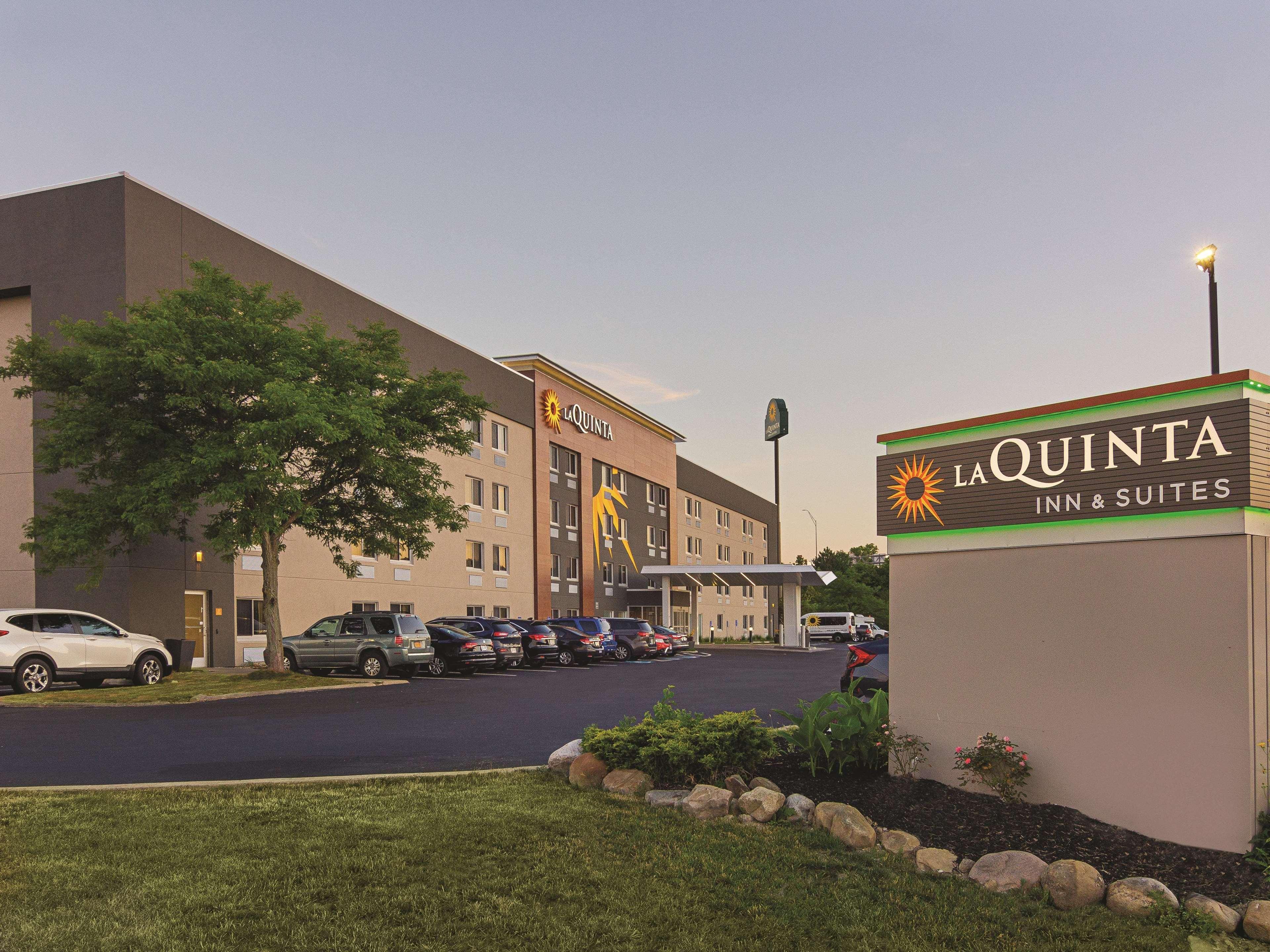 La Quinta By Wyndham Cleveland - Airport North Ξενοδοχείο Εξωτερικό φωτογραφία