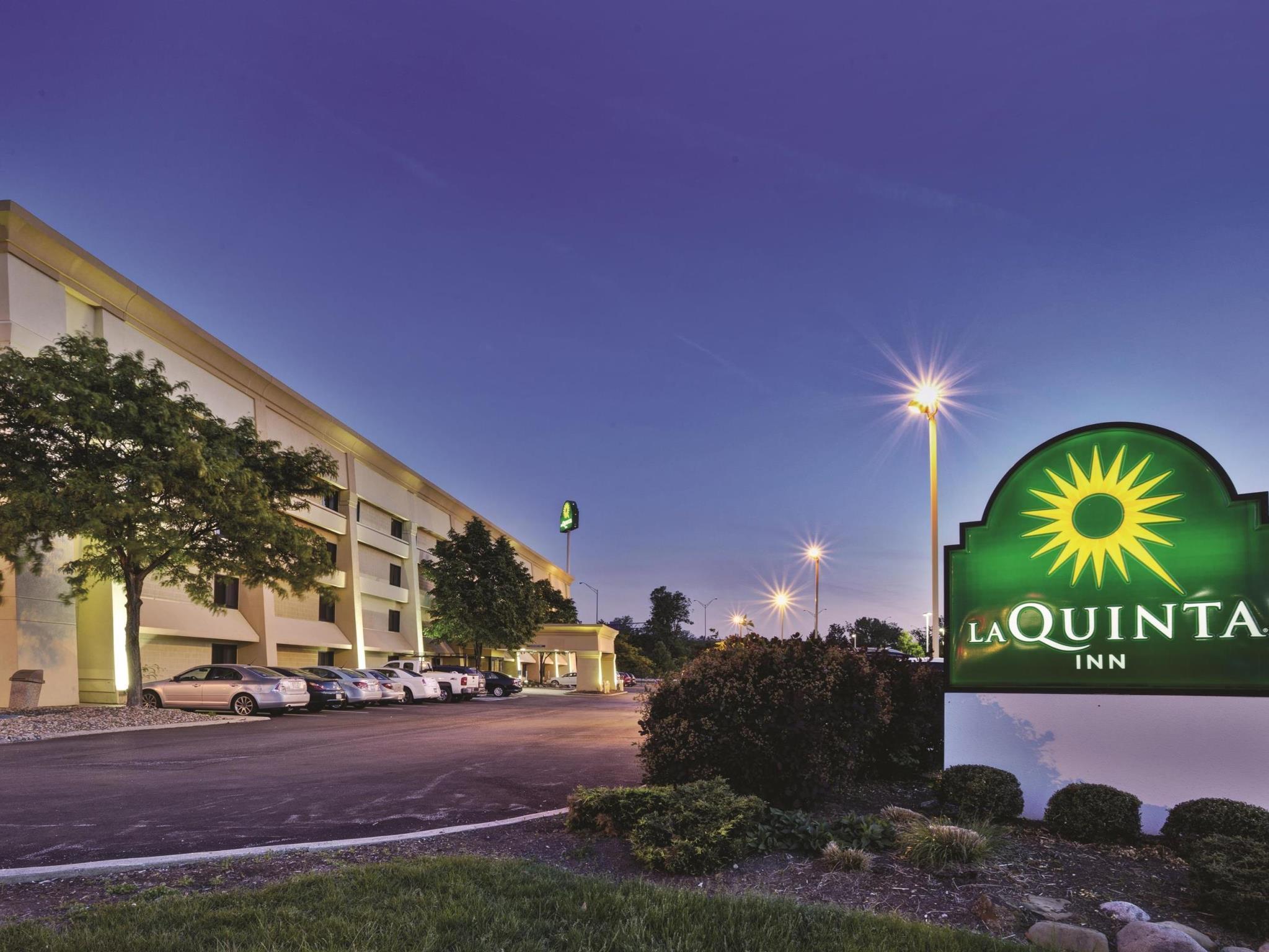 La Quinta By Wyndham Cleveland - Airport North Ξενοδοχείο Εξωτερικό φωτογραφία