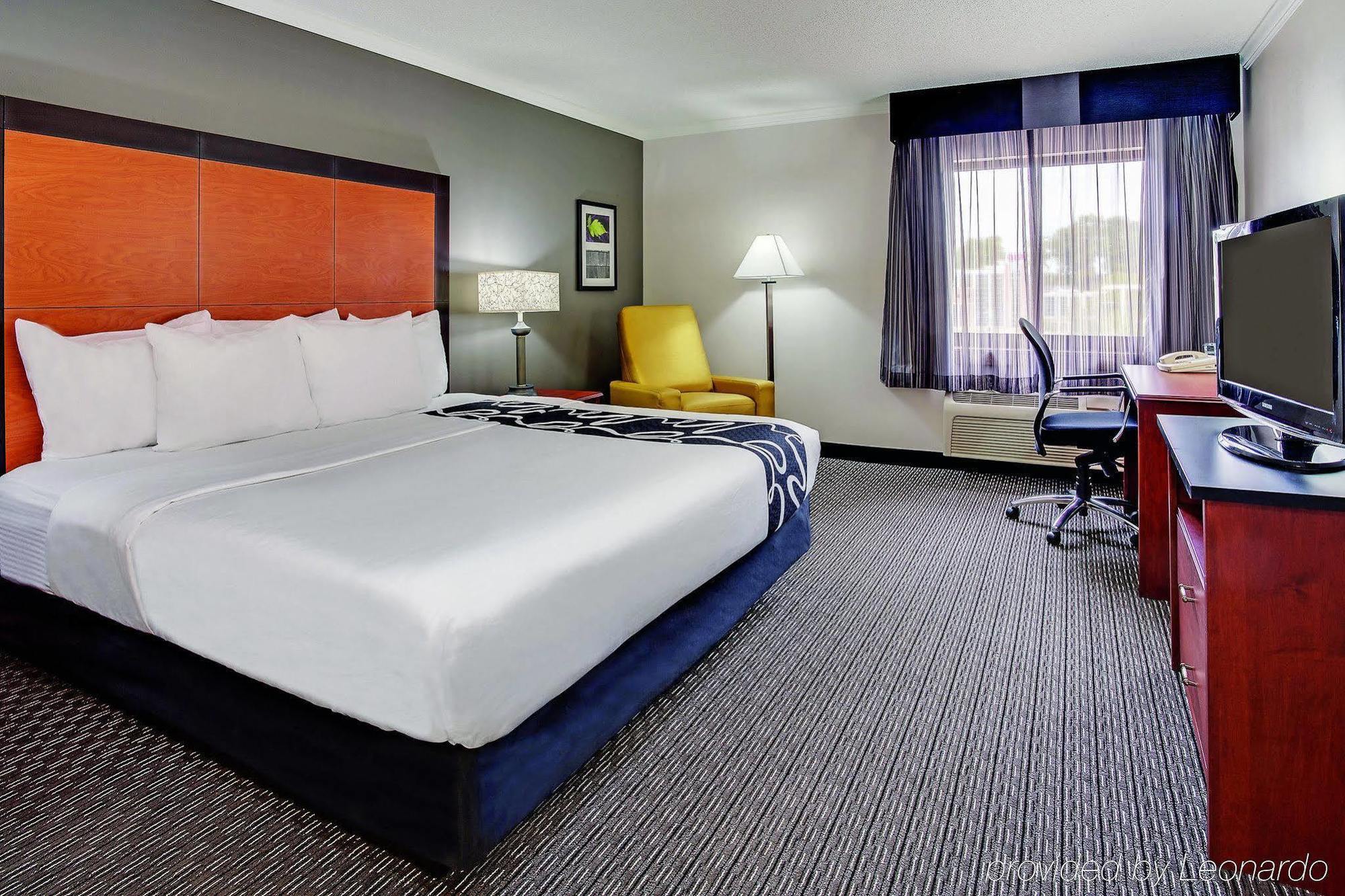 La Quinta By Wyndham Cleveland - Airport North Ξενοδοχείο Εξωτερικό φωτογραφία