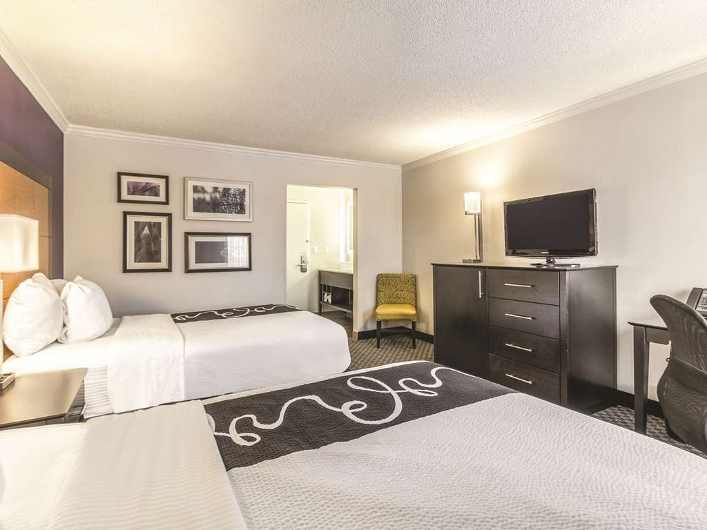 La Quinta By Wyndham Cleveland - Airport North Ξενοδοχείο Δωμάτιο φωτογραφία