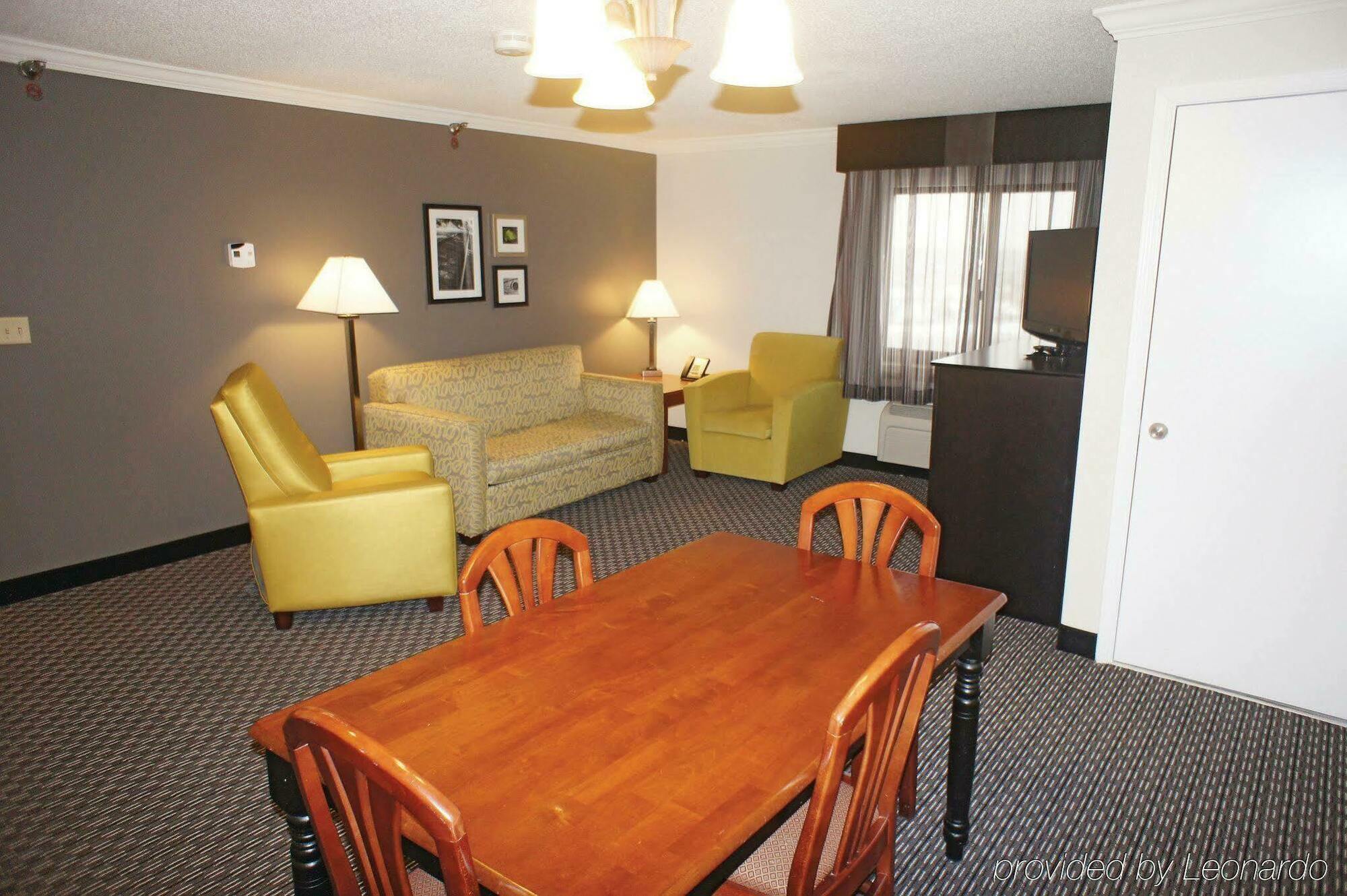 La Quinta By Wyndham Cleveland - Airport North Ξενοδοχείο Εξωτερικό φωτογραφία